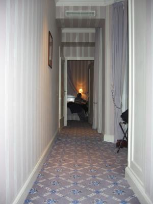 Hotel room // Paris
