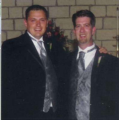 u38/becca_in_austin/medium/40216838.DennisDan.jpg