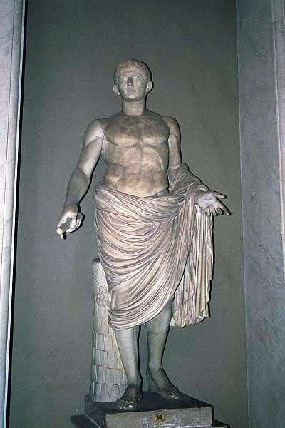 Augustus, Roman, Sala a Croce Greca