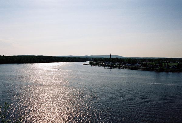 Looking across the Ottawa River from Rockcliffe Parkway