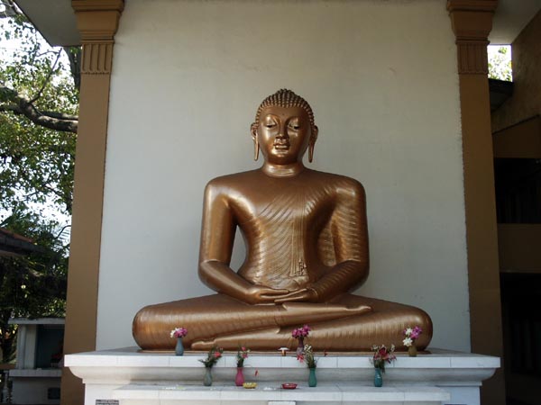 A minor Buddhist temple, Fort district