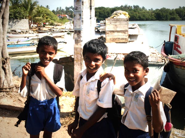 School children, Negombo