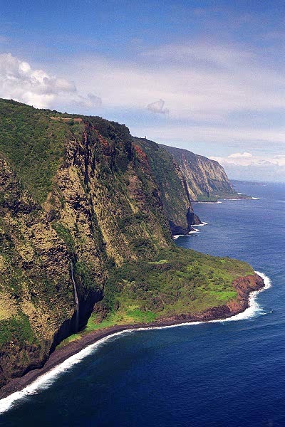 Cliffs along the North Shore