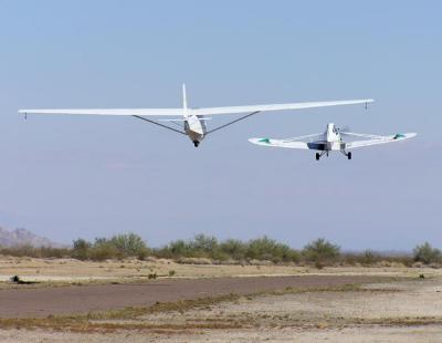 b1170047.jpg - Aloft