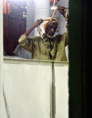 u38/bvcuma/medium/32082559.mosque8rs.jpg