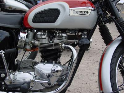 Triumph 650