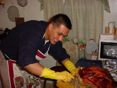 Thanksgiving 2003. El honor del pavo pasa a Carlos.