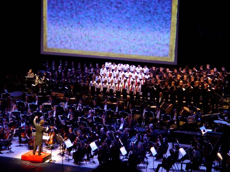 October 9, 2004<br><font size=2>Lord of the Rings Symphony</font><br>Day 156