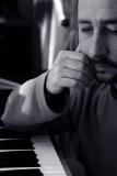 <B>Piano Man *</B><BR><FONT size=2> by Teapot </FONT>