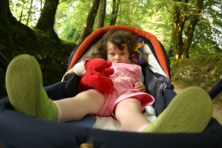<b>ZzzZZzzZz....</b><br> by Guillaume