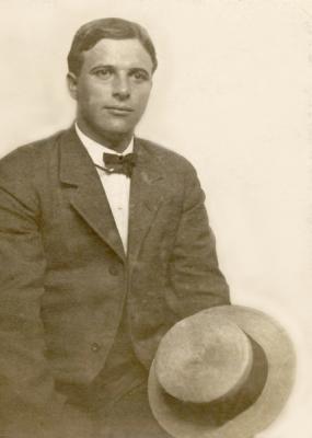 Gramps, 1905 (377a)