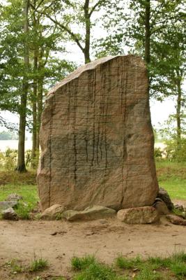 Glavendrup - Runic stone