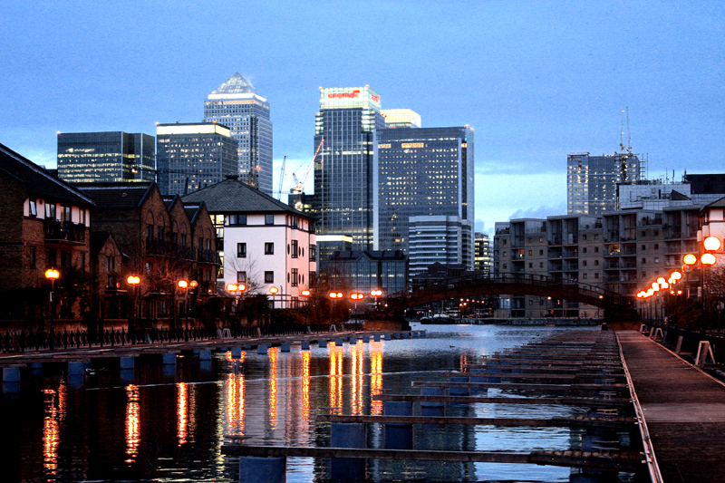 MILLWALL  DOCKS