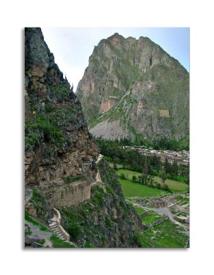 Ollantaytambo hills