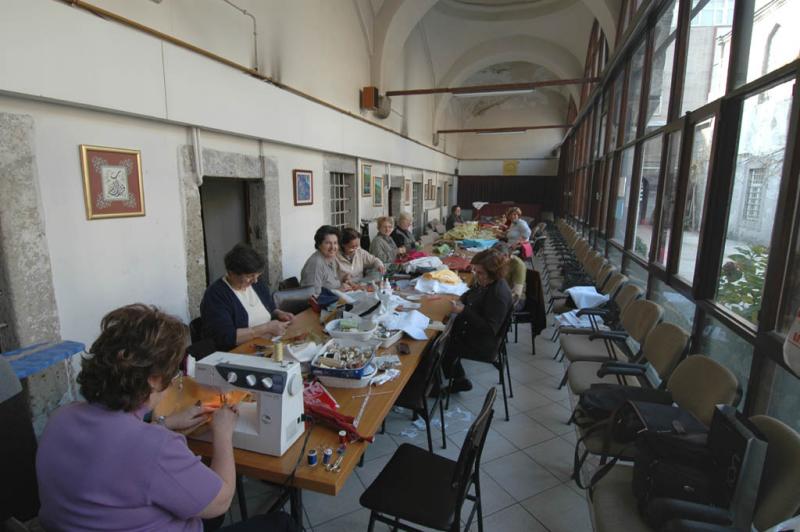 Kprl kulliye volunteers at work