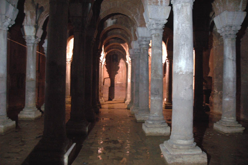 Binbirdirek cistern