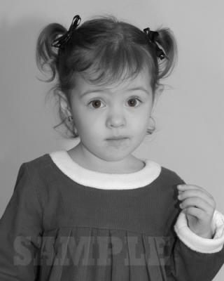 DSC_9321_bw_brown_eyes.jpg