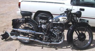 u38/guzziev/medium/40569664.1931MatchlessVtwin1000cc.jpg