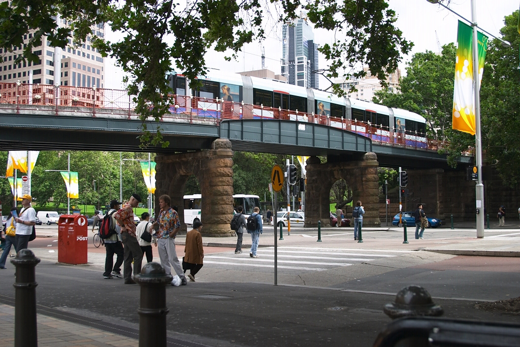 Sydney tram.jpg