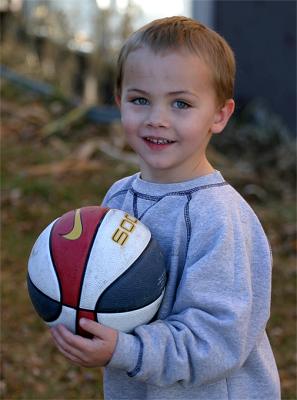 Jonah
We had some great weather this weekend.  I took the boys outside for some fun...