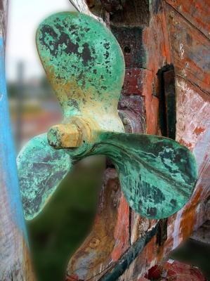 u38/joebonellidius/medium/32029919.Green.Hello.jpg