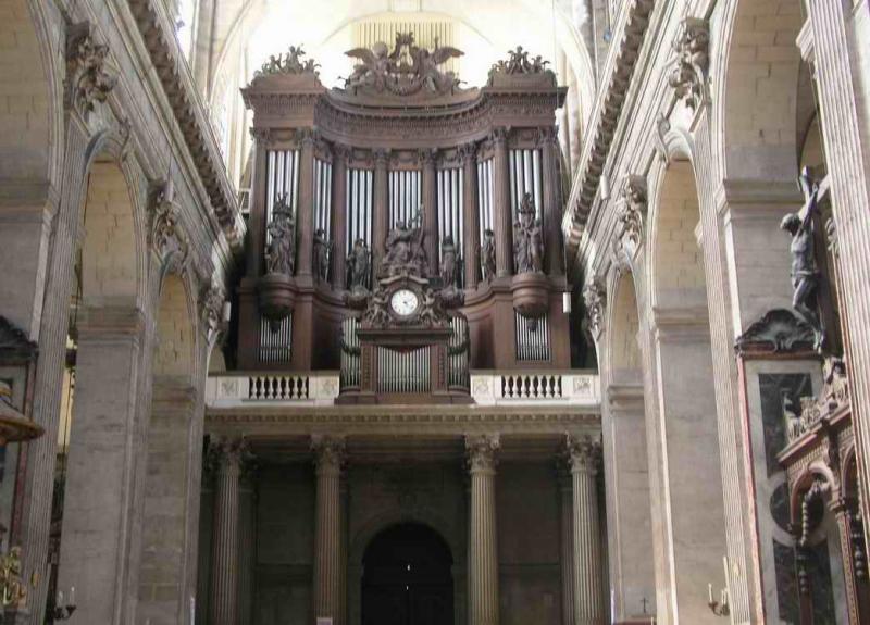 Eglise St Sulpice in Paris