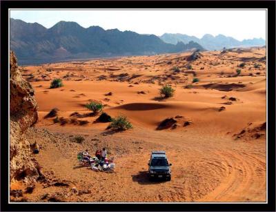  Desert picnic