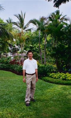 Bali hotel grounds1.JPG