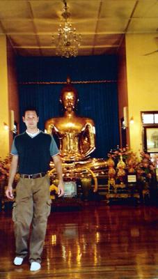 Bangkok Temple of the Golden Buddha2.JPG