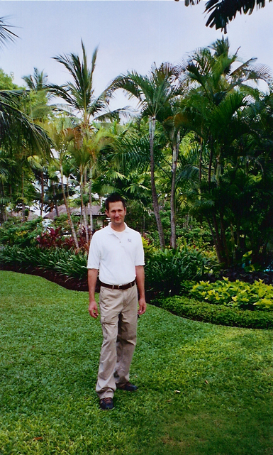 Bali hotel grounds1.JPG