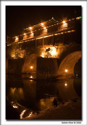 Hong Bridge at Night