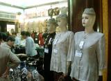 Chinese shop dummies look like an Australian political figure