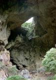 Devils Coach House, looking in