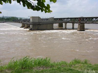 Foot bridge across the Arkansas 368.jpg