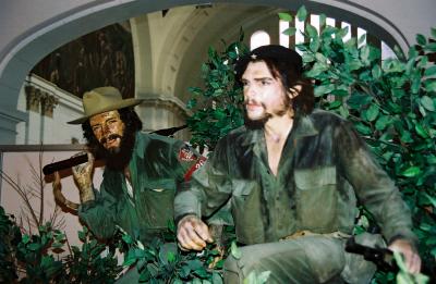 Wax figures at the Museum De La Revolution, Che and Camilo