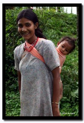 u38/mreichel/medium/32046925.MotherandChildSikkimcopy.jpg