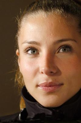 u38/nividhia/medium/24653137.elsa1pruebacolorverticalLarge.jpg