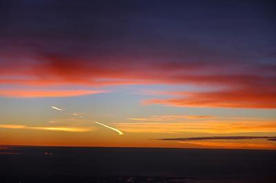 Contrail at Sunset01.jpg