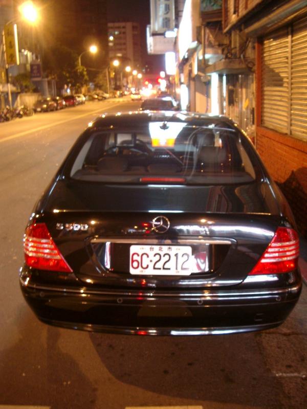 An S-Class in every dirty little corner... Thats Taipei for you!