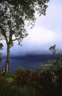 View over Danau Buyan & Danau Tamblingan
