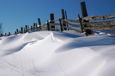 Snow Cornice and fence.jpg