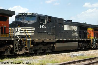 NS Dash 9-40CW #9376