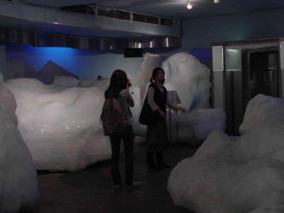 Tentozan - sub-zero room, wave flannel around and see it freeze