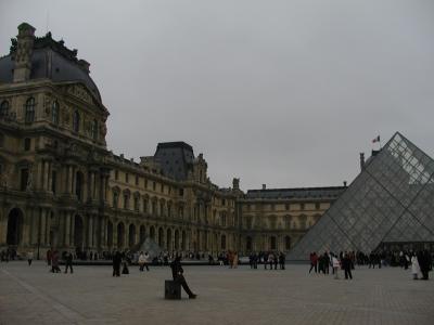 another walk by the louvre and im pei entrance