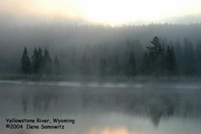 Mist at Yellowstone River 8126.jpg