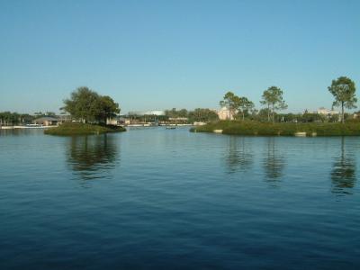 u38/roxanneboscobel/medium/25180683.Epcotzj.jpg