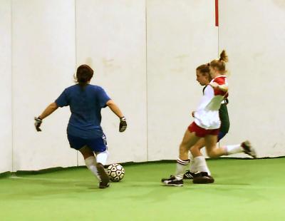 u38/sfink16/medium/24955775.IndoorSoccer104copy.jpg