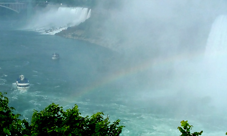Rainbow at Niagara Falls
