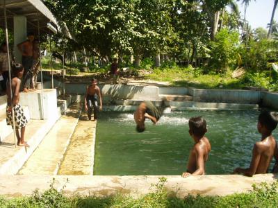 They have this bathing/swimming pool behind the mosque, where they demonstrated acrobatics