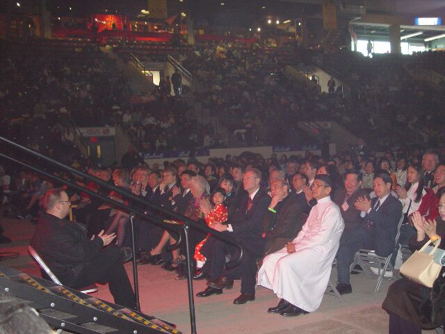 View from the front of Stage/ Sân Khấu nhi`n xuo^ng